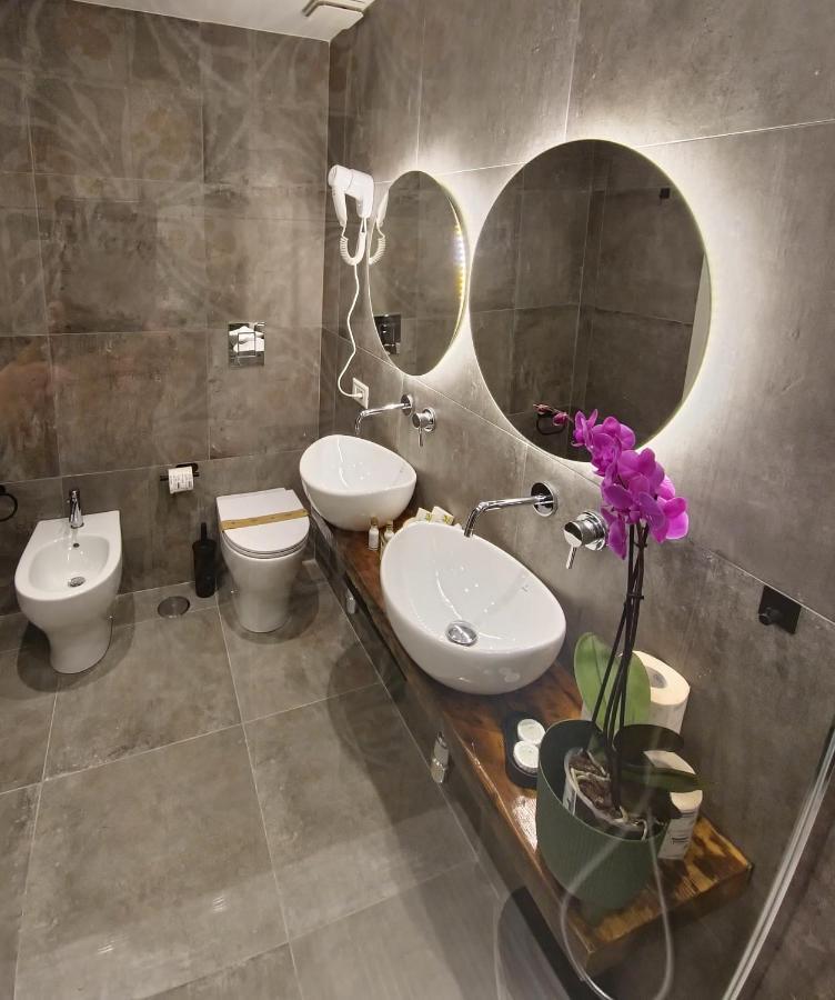 Borgo Dei Miracoli Hotel Napoli Eksteriør billede